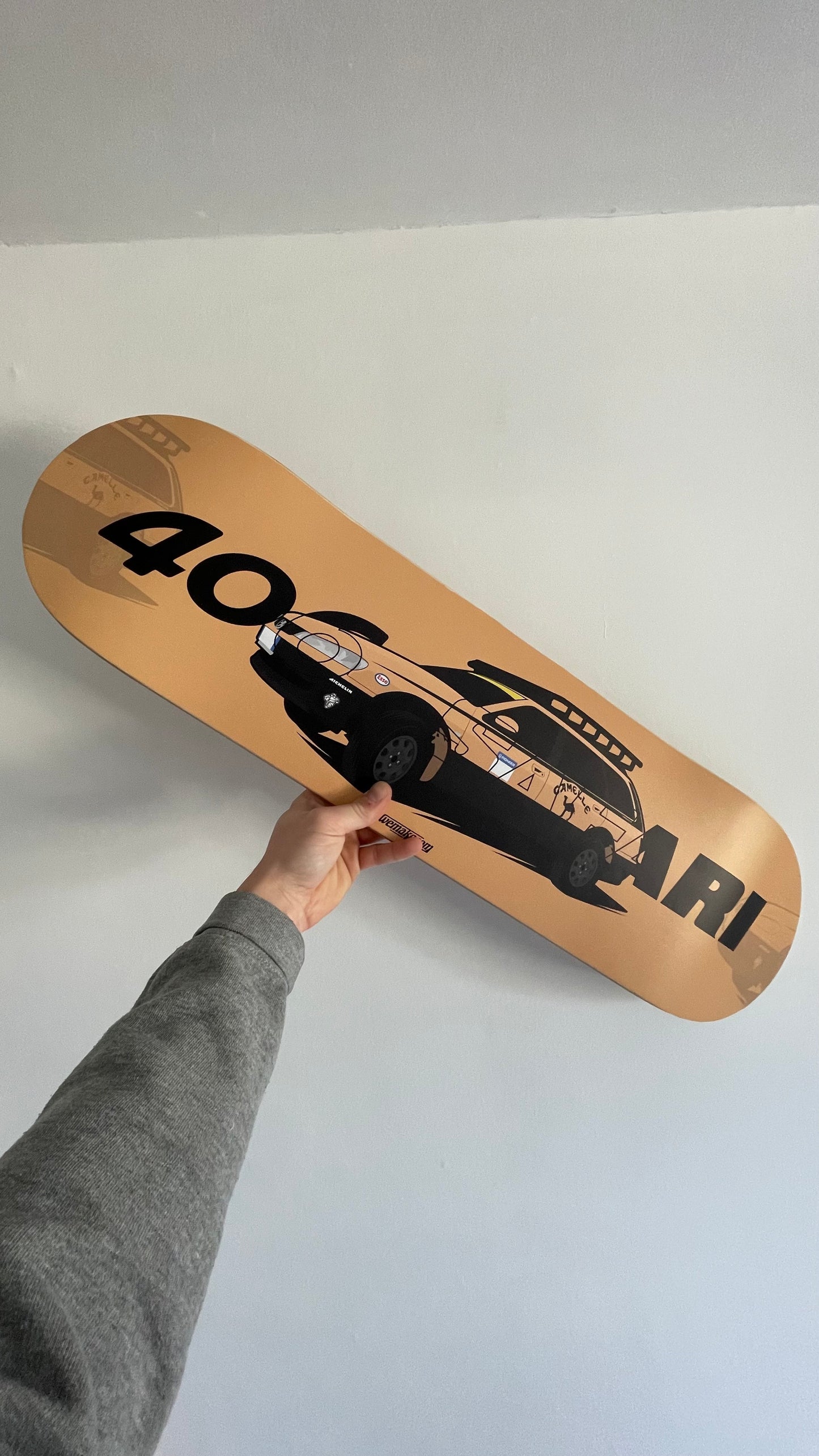 Planche de skate avec illustration personnalisée